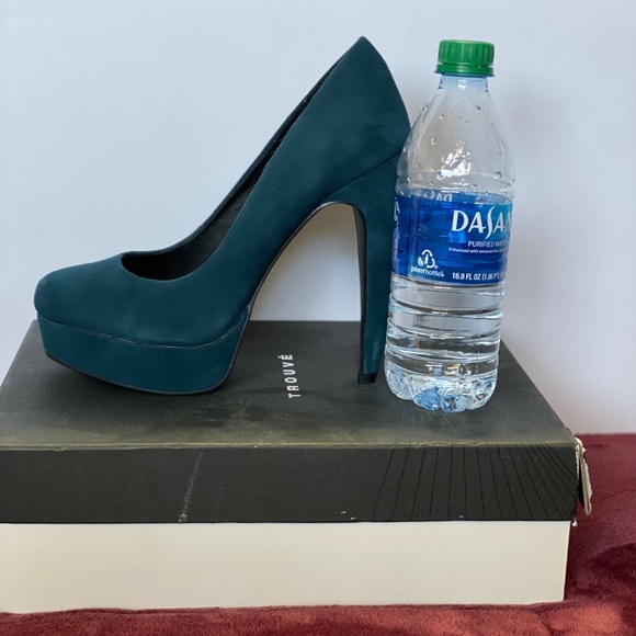 Trouvé Suede Sapphire Pumps 8.5 - Picture 10 of 13